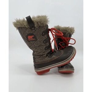 Sorel Tofino Brown Orange Fur Lined Snow Boots size 9 Cute Barely Worn Shoes